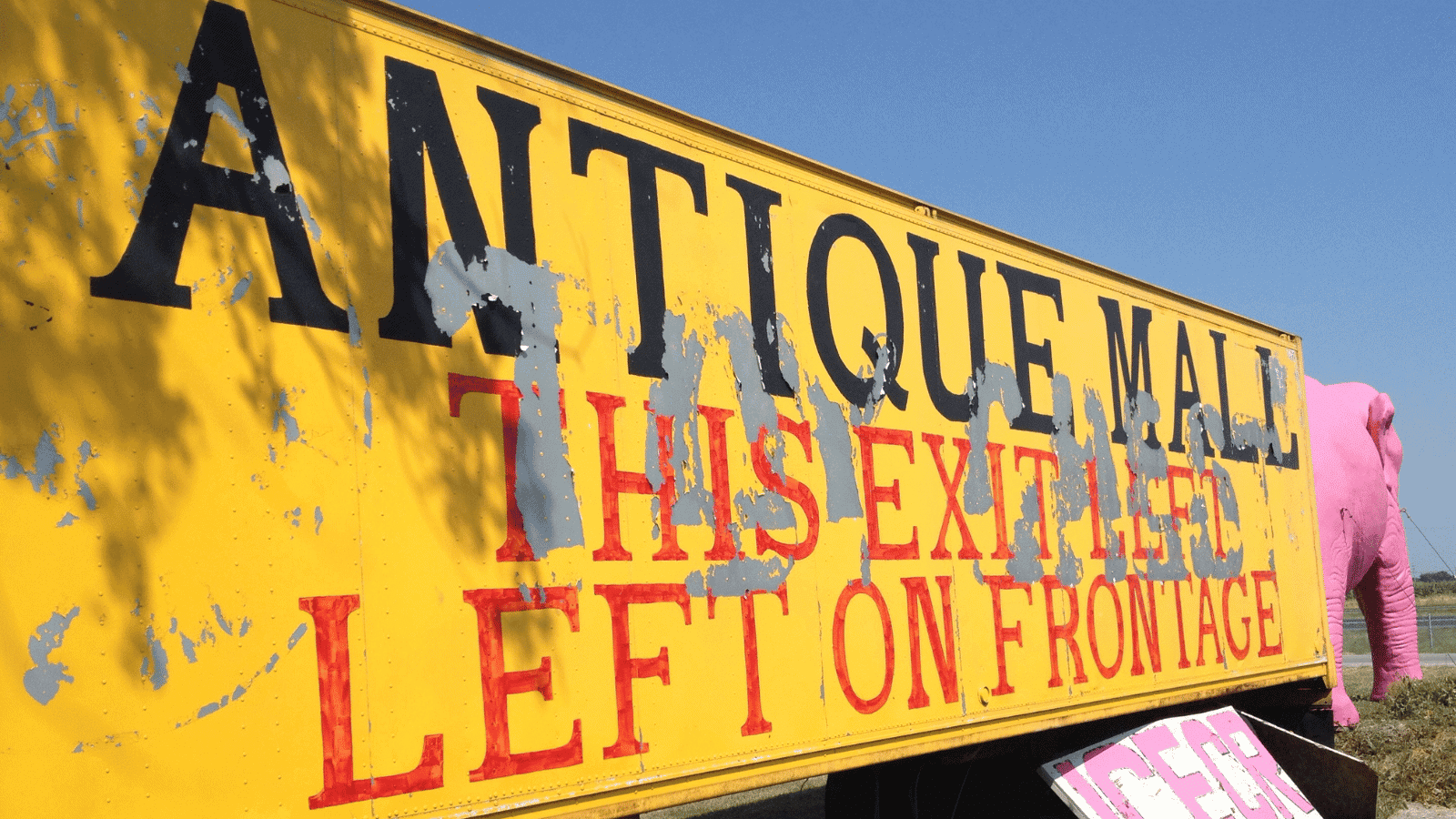 How To Create Vintage Booth Displays that Attract Customers